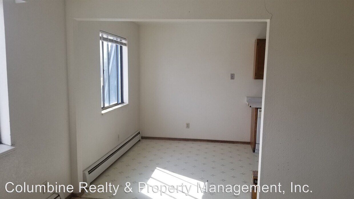 Building Photo - 463 Topaz Dr