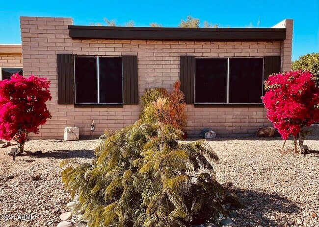 Foto del edificio - 15408 N 23rd St