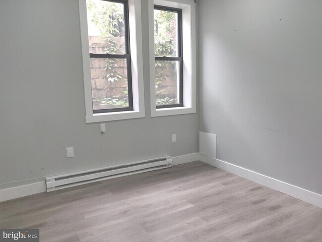 Foto del edificio - 4951 W Thompson St