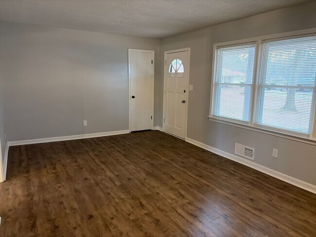 Foto del edificio - Renovated Ranch Home