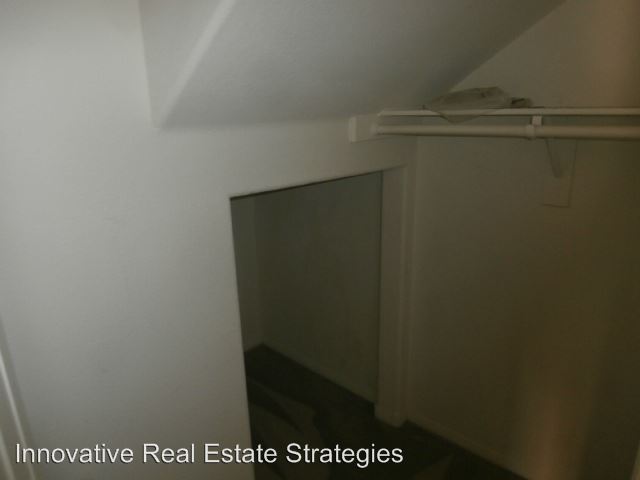 Foto del edificio - 7708 Park Village Pl