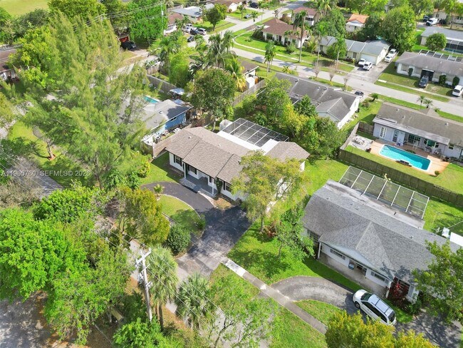 Foto del edificio - 4330 NW 8th St