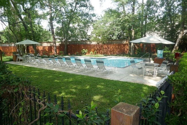 Adorable 1 bedroom, 1 bath Town-Home!! - Adorable 1 bedroom, 1 bath Town-Home!!
