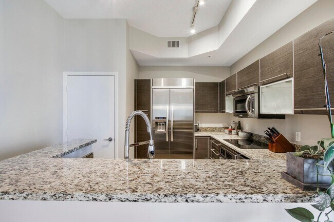 Building Photo - 550 Okeechobee Blvd