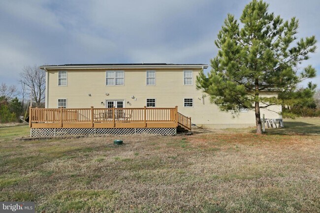 Building Photo - 9355 Leo Dr