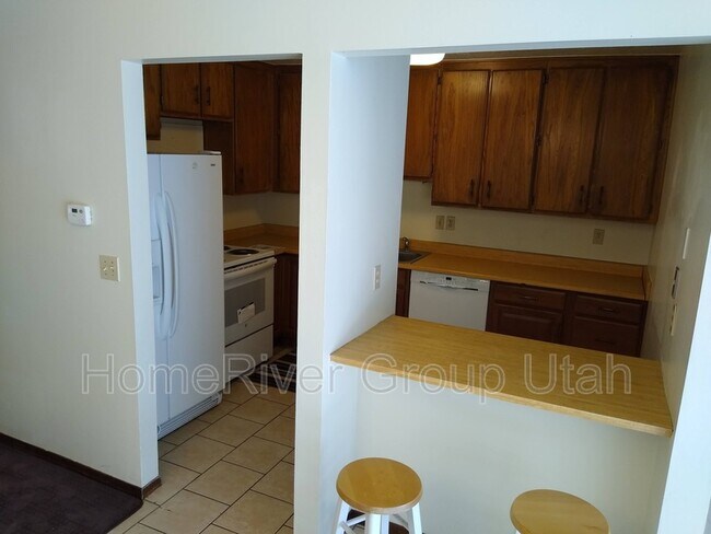 Building Photo - 1182 Cottonwood Hills Dr