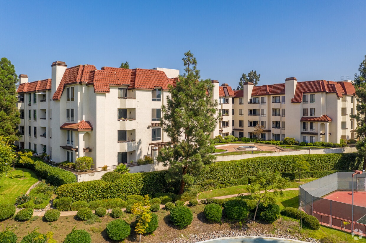 The Courtyards Apartments in San Diego, CA