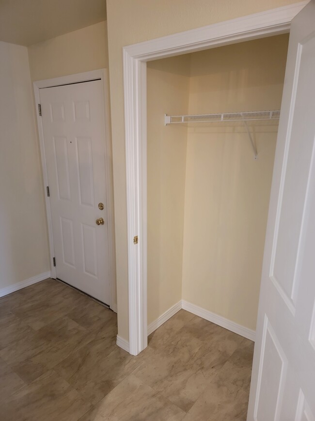 Entry and closet - 2070 Cooper St