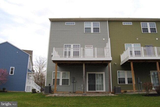 Building Photo - 109 Admiral Ln