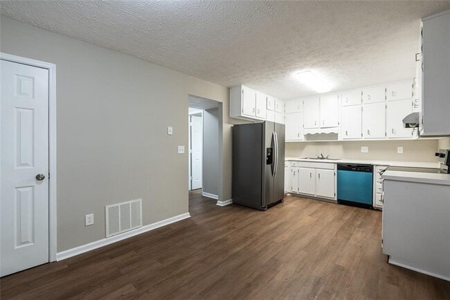 Foto del edificio - 366 Haymarket Ln