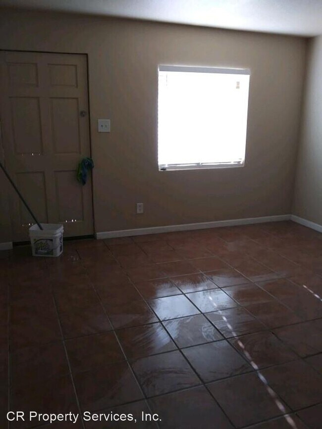 Building Photo - 3 br, 1.5 bath House - 112 N Casa Grande Ave