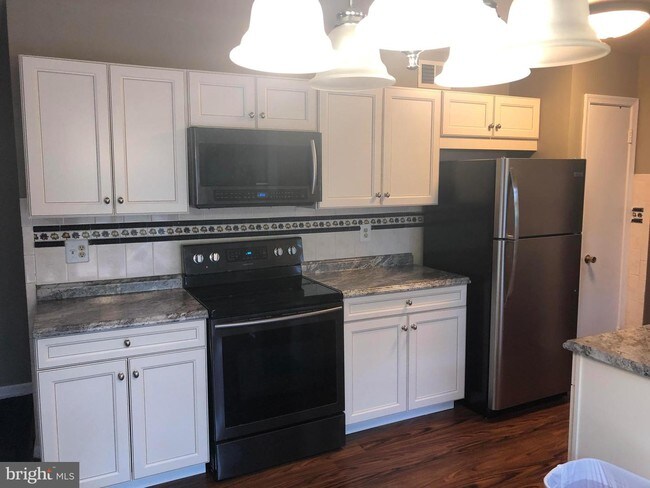 Foto del edificio - 13426 Pocono Ct