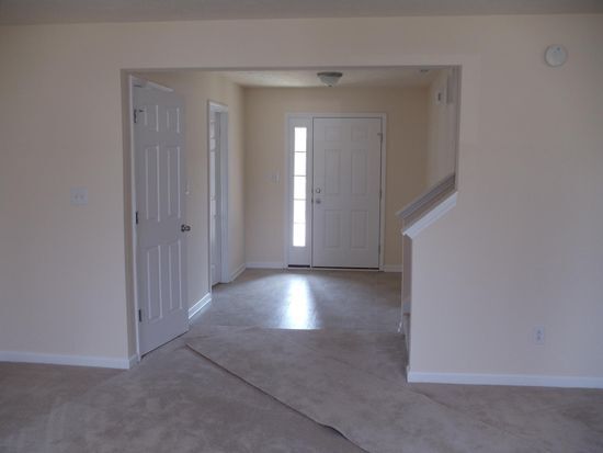 Entry with 1/2 bath - 1218 Turner