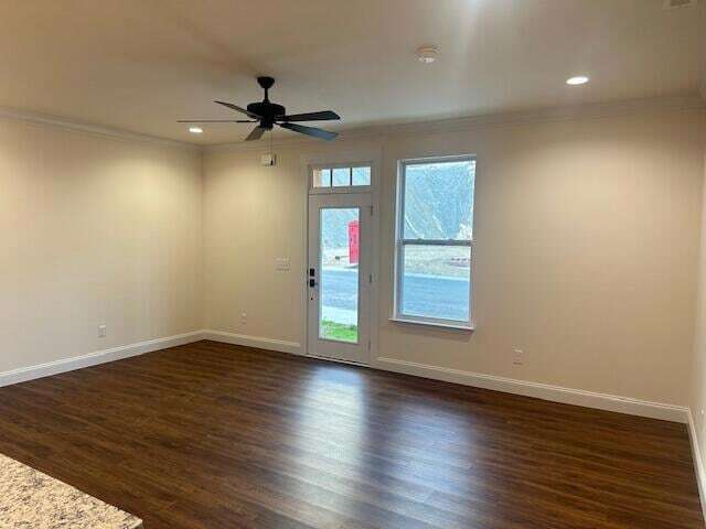 Foto del edificio - 1925 Cypress Ln