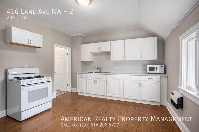 Foto del edificio - 416 Lane Ave NW