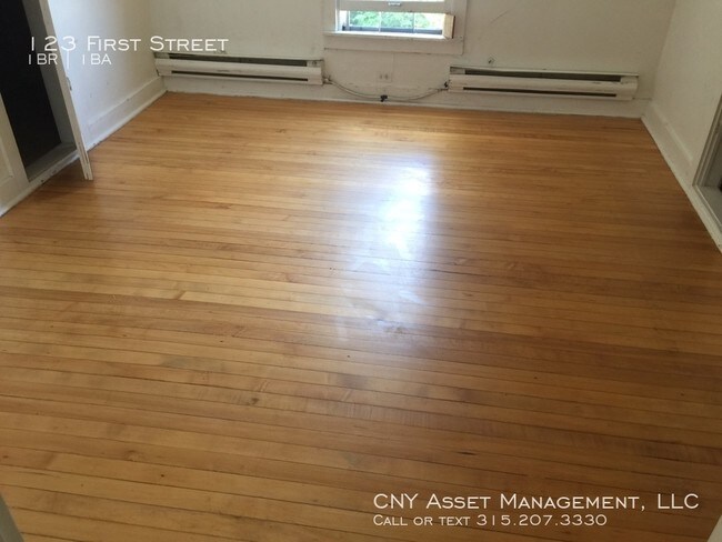 Foto del edificio - 123 1st St