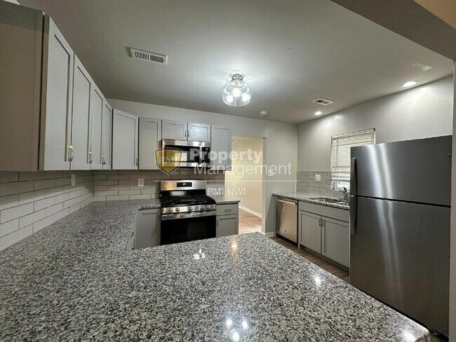 Foto del edificio - 1202 Benton St