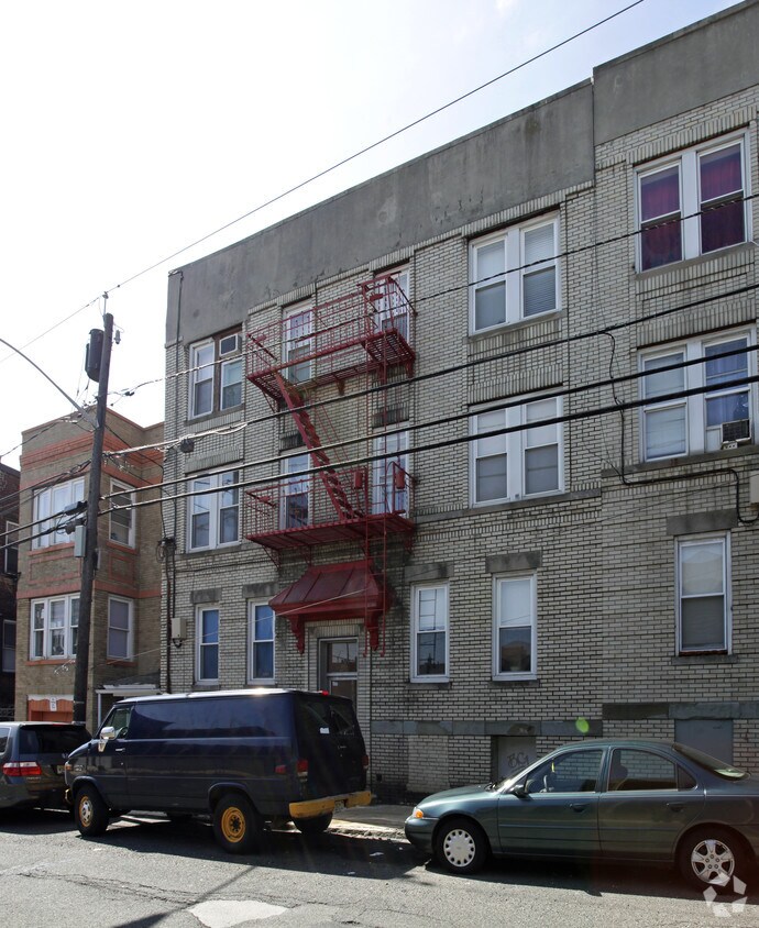 Foto del edificio - 549 67th St