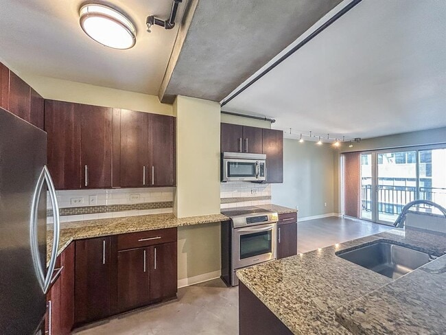 Foto del edificio - 800 Brazos St