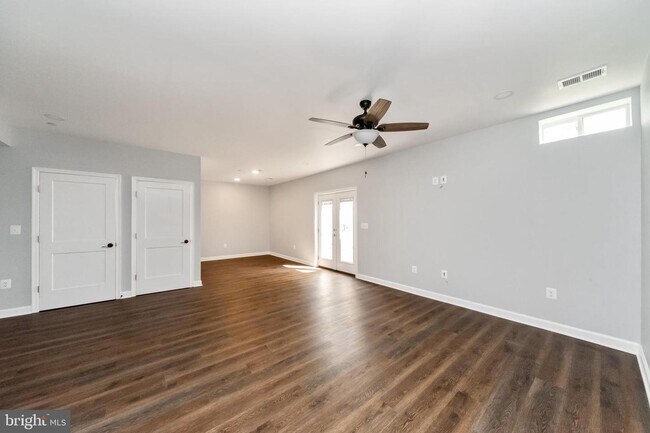 Foto del edificio - 4418A Walnut Rd