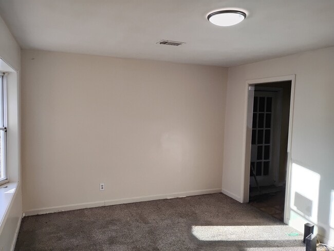 Building Photo - 8310 E 111 Terrace