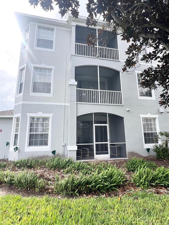 Building Photo - 8101 Coconut Palm Way