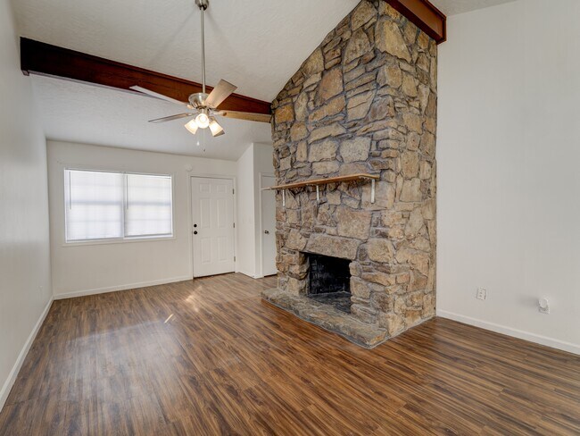 Foto del edificio - 13787 Turnberry Ln