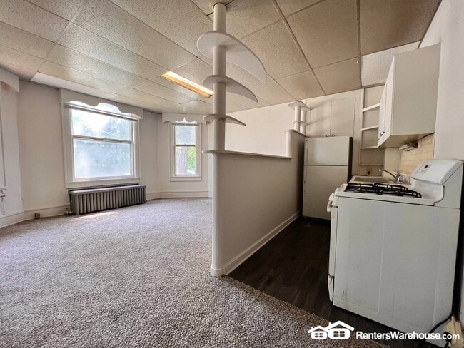 Foto del edificio - 1326 E 9th St