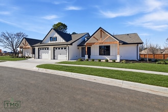 Building Photo - 3430 N Ironwood Ave