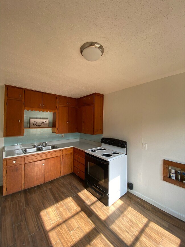 Foto del edificio - 4216 Garland Ave