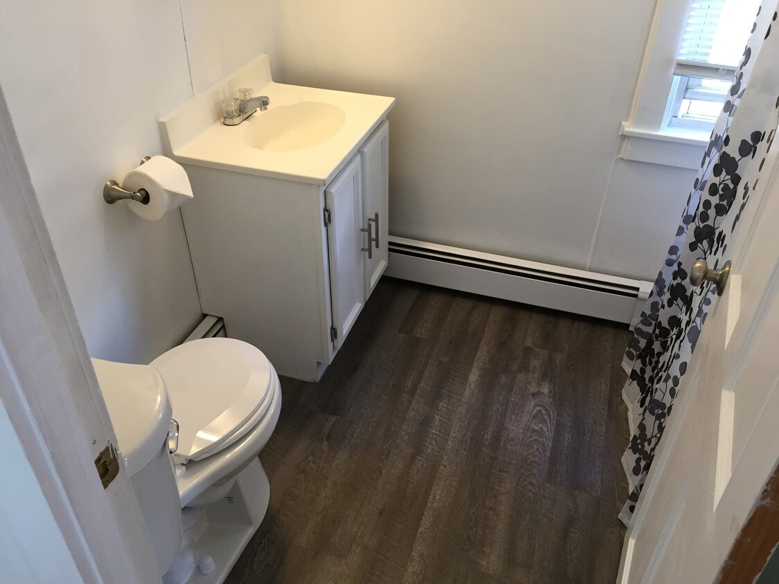 Bathroom - 7 Albro Ave