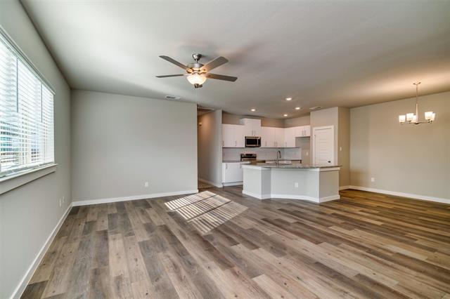 Building Photo - 725 Fallow Dr