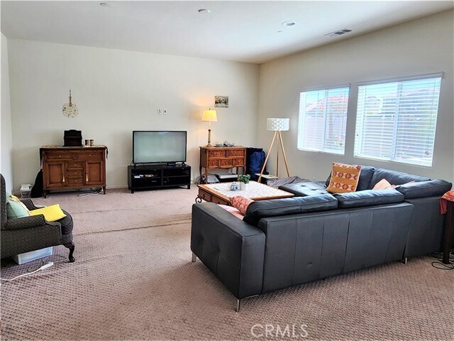 Building Photo - 34823 Oakwood Ln