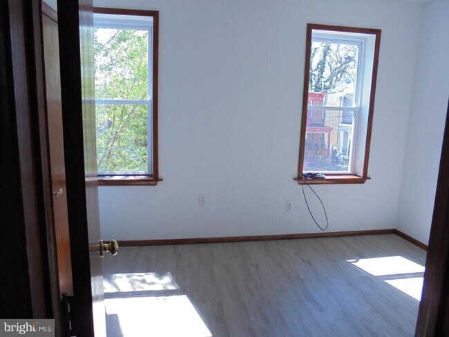 Foto del edificio - 5109 Willows Ave