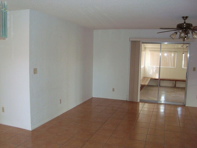 Foto del edificio - Refrig A/C 3bed/2bath!