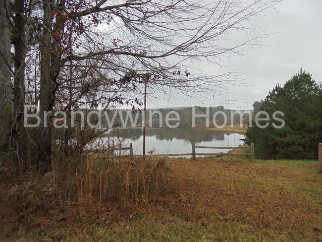Building Photo - 4174 Chestnut Lake Ave