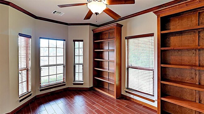 Foto del edificio - 1725 NW 185th St