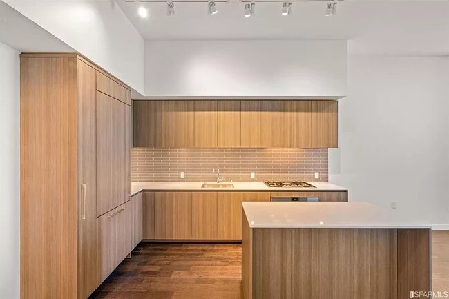Kitchen - 1000 3rd St