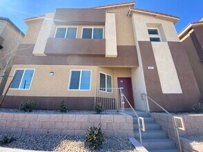 Building Photo - 4451 Sapphire Moon Ave