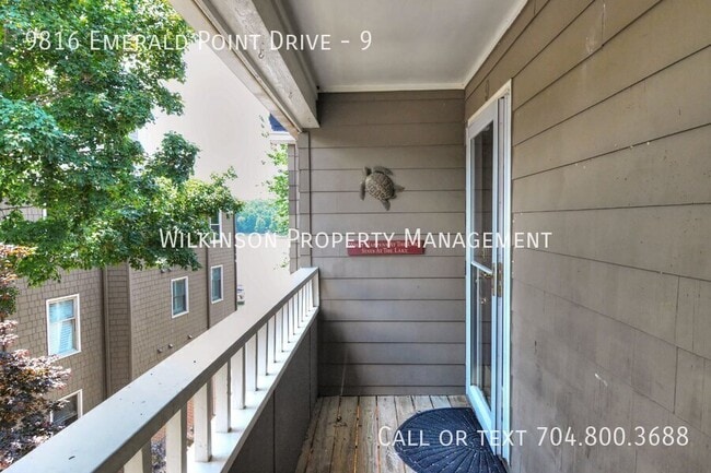 Building Photo - 9816 Emerald Point Dr