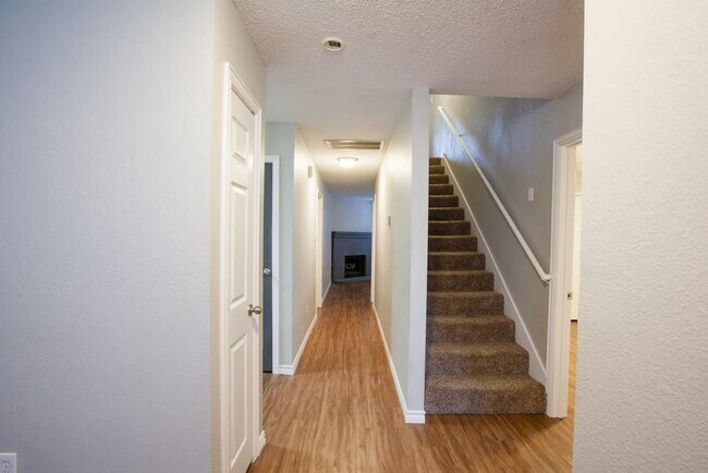 Foto del edificio - 1408 Copper Meadow Dr