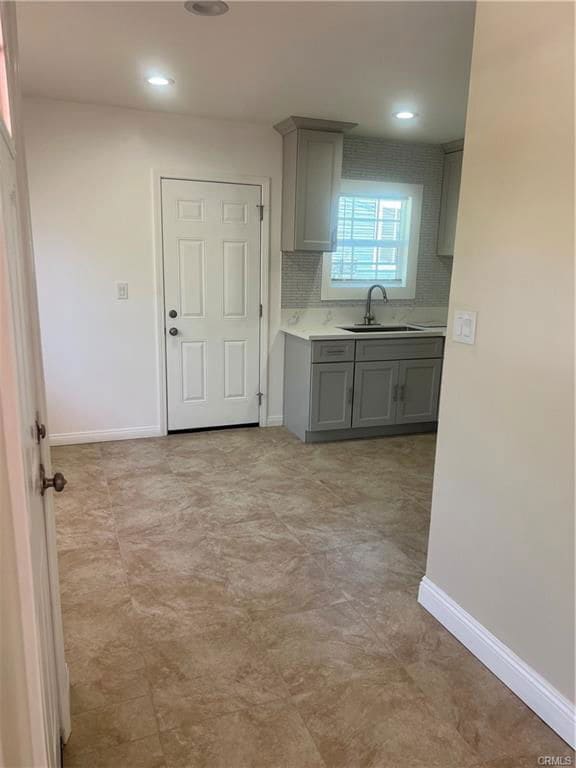 Foto del edificio - 1674 El Sereno Ave