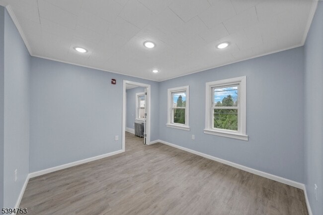 Building Photo - 6 1st Ave