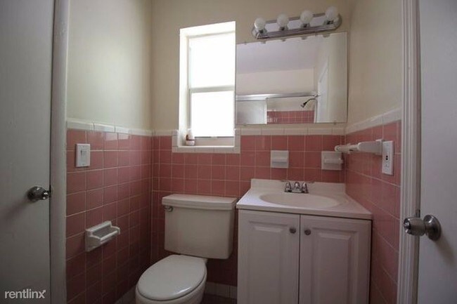Foto del edificio - 1575 NE 154th St