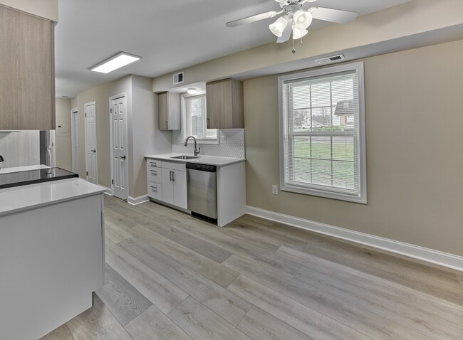 Interior moderno con borde de madera - Woods Edge