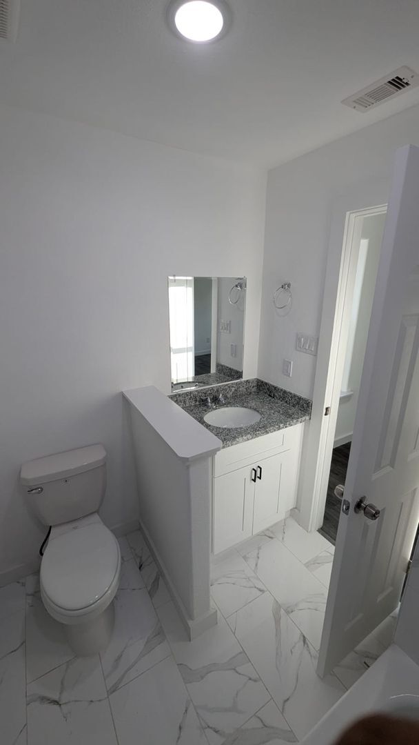 Foto del edificio - ?Your Houston Gem: 3 Beds, 2.5 Baths, Carp...