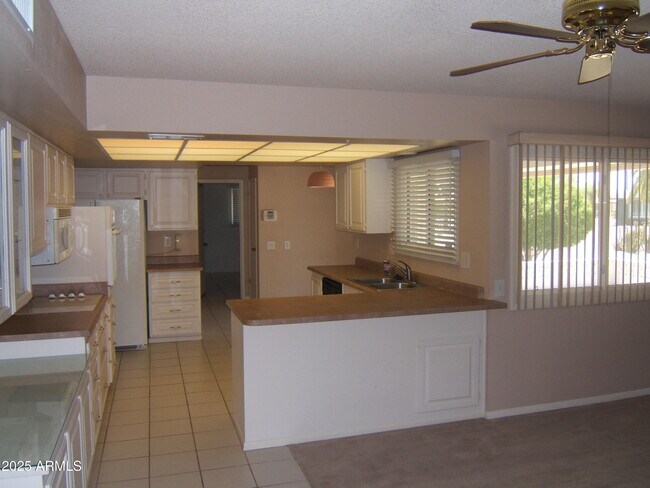 Foto del edificio - 18002 N 135th Dr
