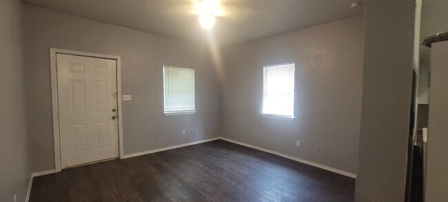 Living area - 2711 Lenway St