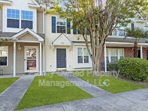 Building Photo - 502 Tree Branch Cir