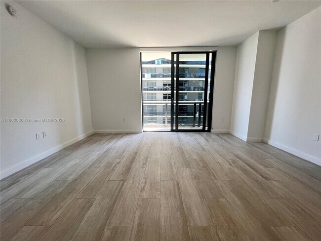 Foto del edificio - 55 SW 9th St